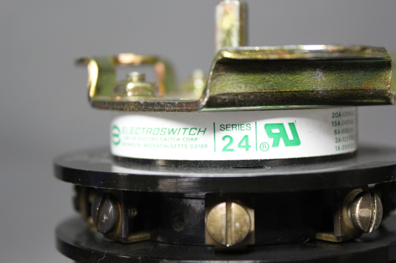 ELECTROSWITCH SERIES 24 ROTARY CAM SWITCH 24204TH