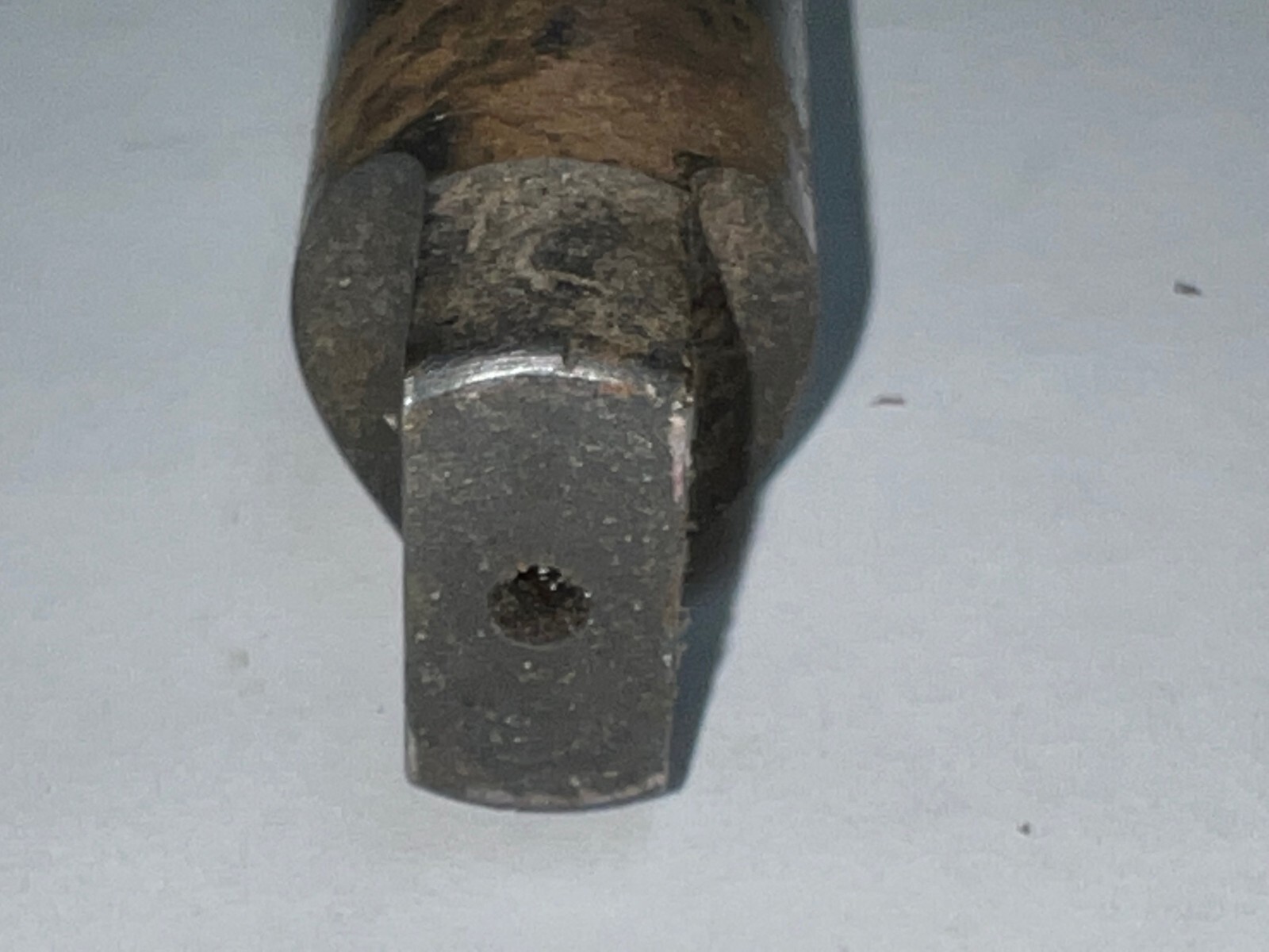 CLEVELAND MORSE TAPER DRILL BIT MT4 1-19/64″ CUT DIA. 9-1/4″ LOC 14-1/2″ OAL