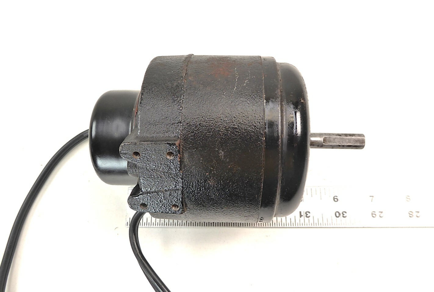 Electric Motors ESP-0L50EM R2 230V 1500RPM CW Shaft End 0.85A NEW NO BOX