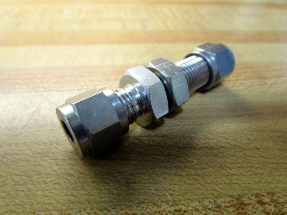 NDC 4065800 Bulkhead Union