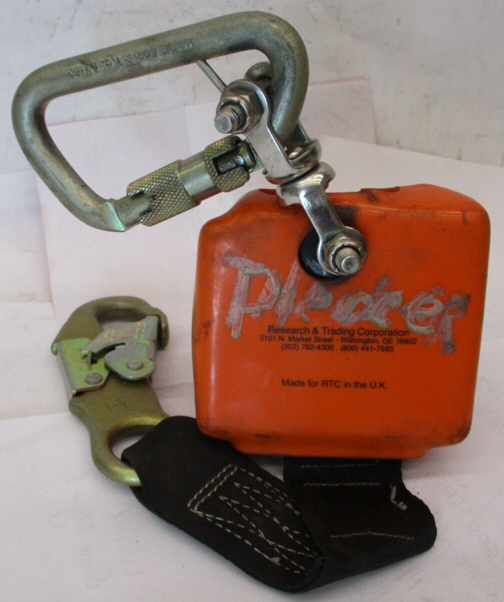 Sellstrom 2008-PH09 Retractor Lifeline 1-3/4″ Poly Web 9 Ft Lanyard A4754IPL