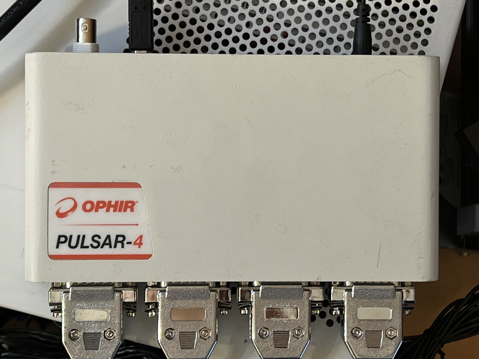 Ophir PULSAR-4 (7Z01201) 4-Channel Interface Connection Box w/power supply