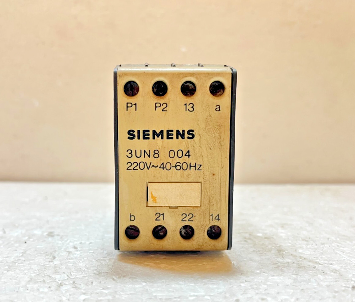 Siemens 3UN8 004 3 Pole Contactor Control Relay (FREE SHIPPING)