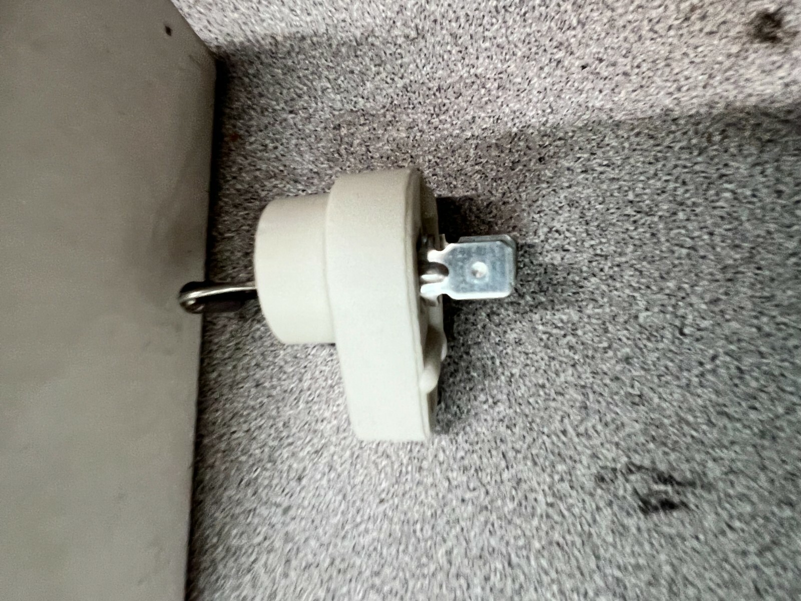 NEW IN BOX SERVICE FIRST PART FUS01632