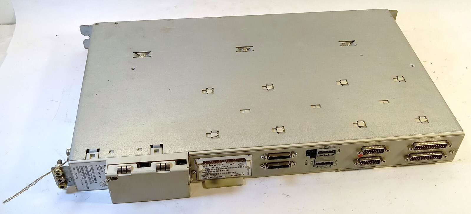 1 USED SIEMENS 6SN1123-1AA00-0HA1 W/6SN1118-0DH21-0AA1 SIMODRIVE **MAKE OFFER**
