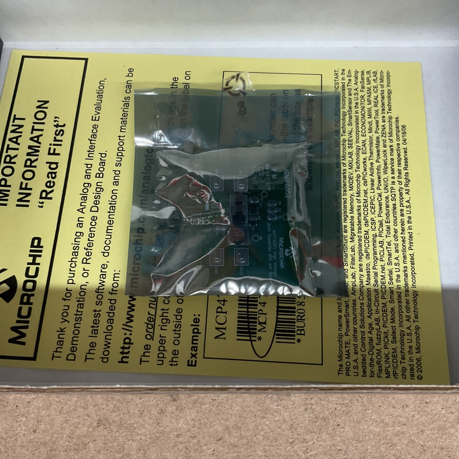 Microchip Development Tools ADM00352 MCP16301 600 mA D2PAK Demo Board