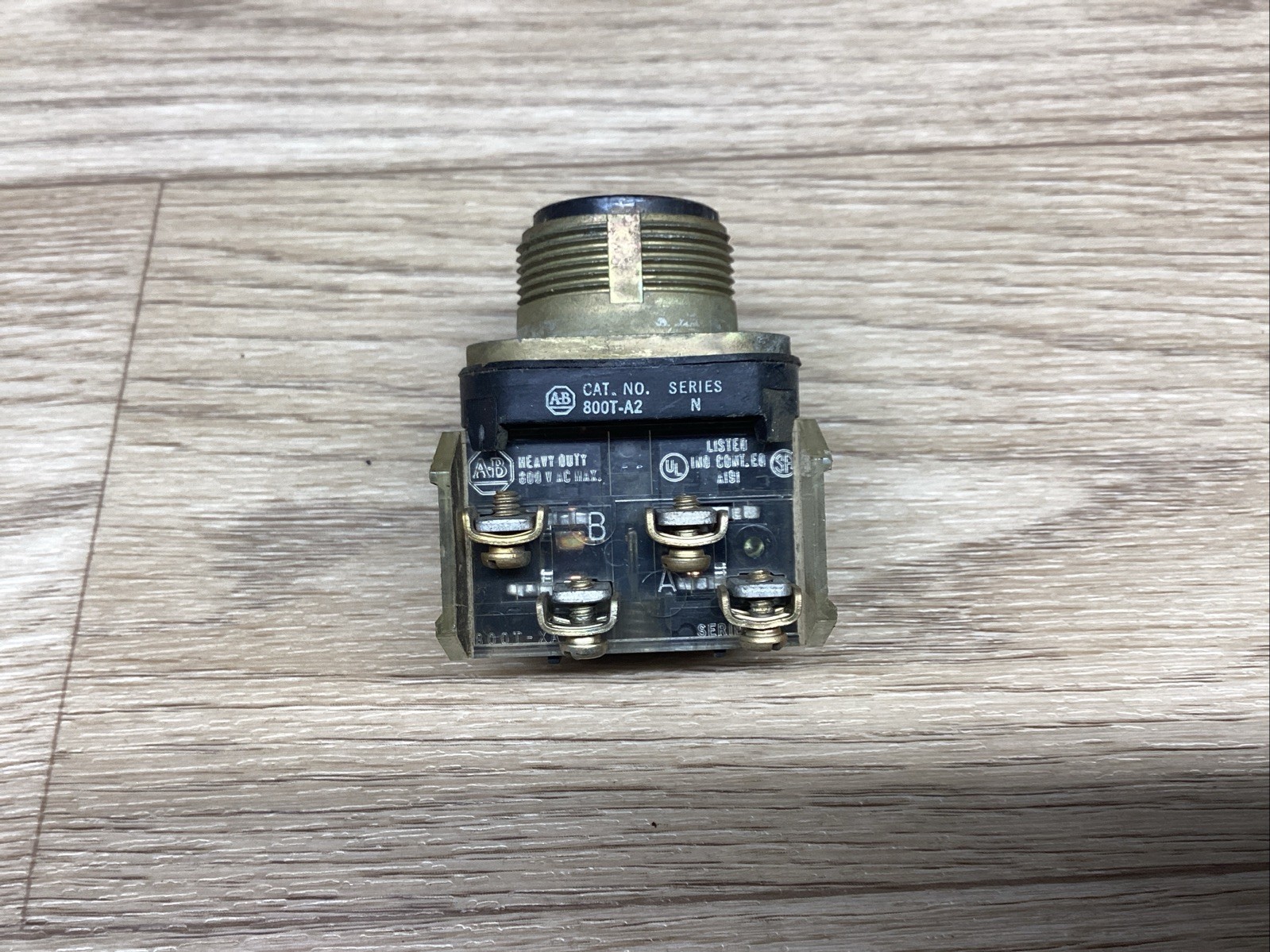 Allen-Bradley 800T-A2 Ser N Black Push Button 800T-XA #817F130*CO