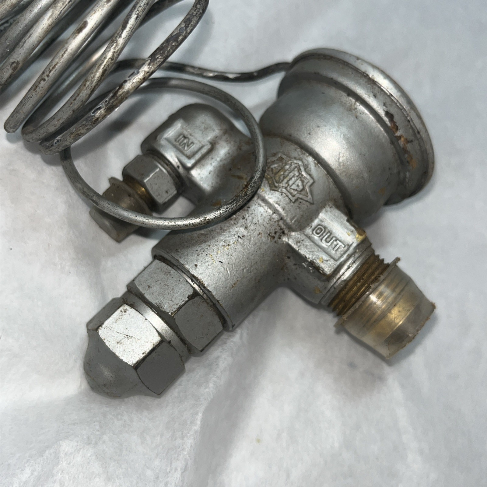 Alco 402-2 Thermo Valve 1 Ton M.O.P. 35# Refrig. Methyl S.H. 10 Degrees.