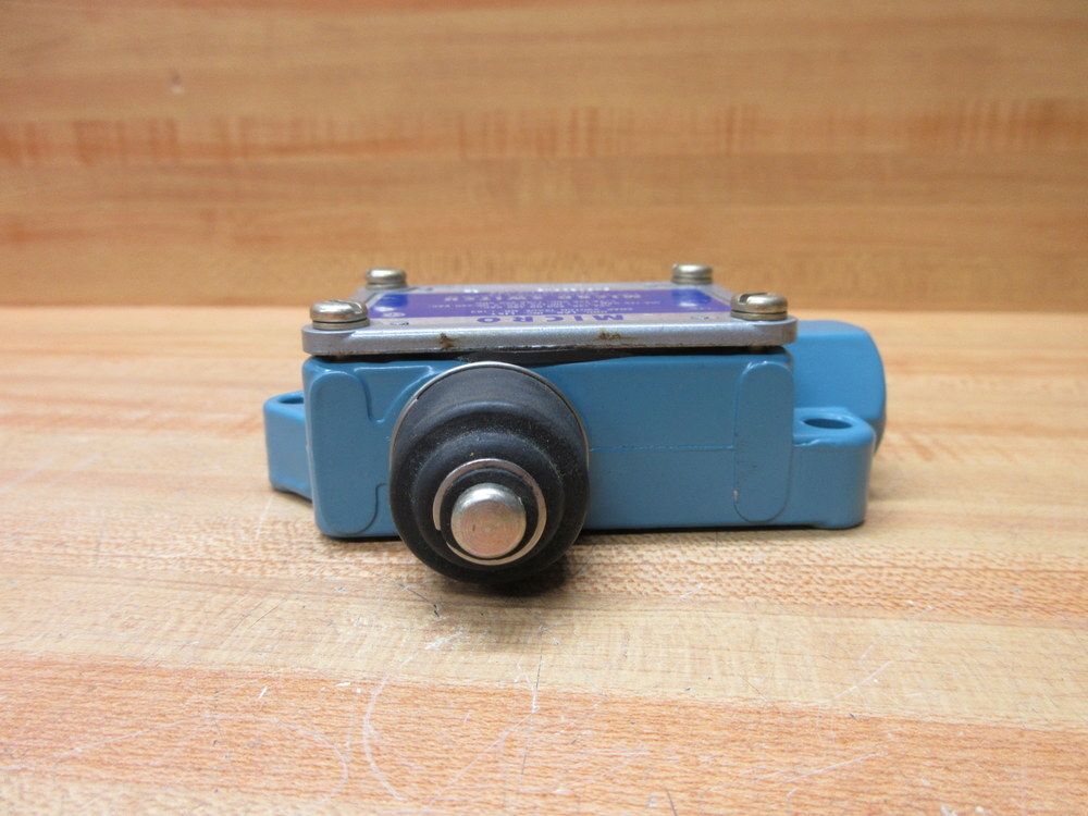 Micro Switch BAF1-2RN2-RH Honeywell Limit Switch BAF12RN2RH