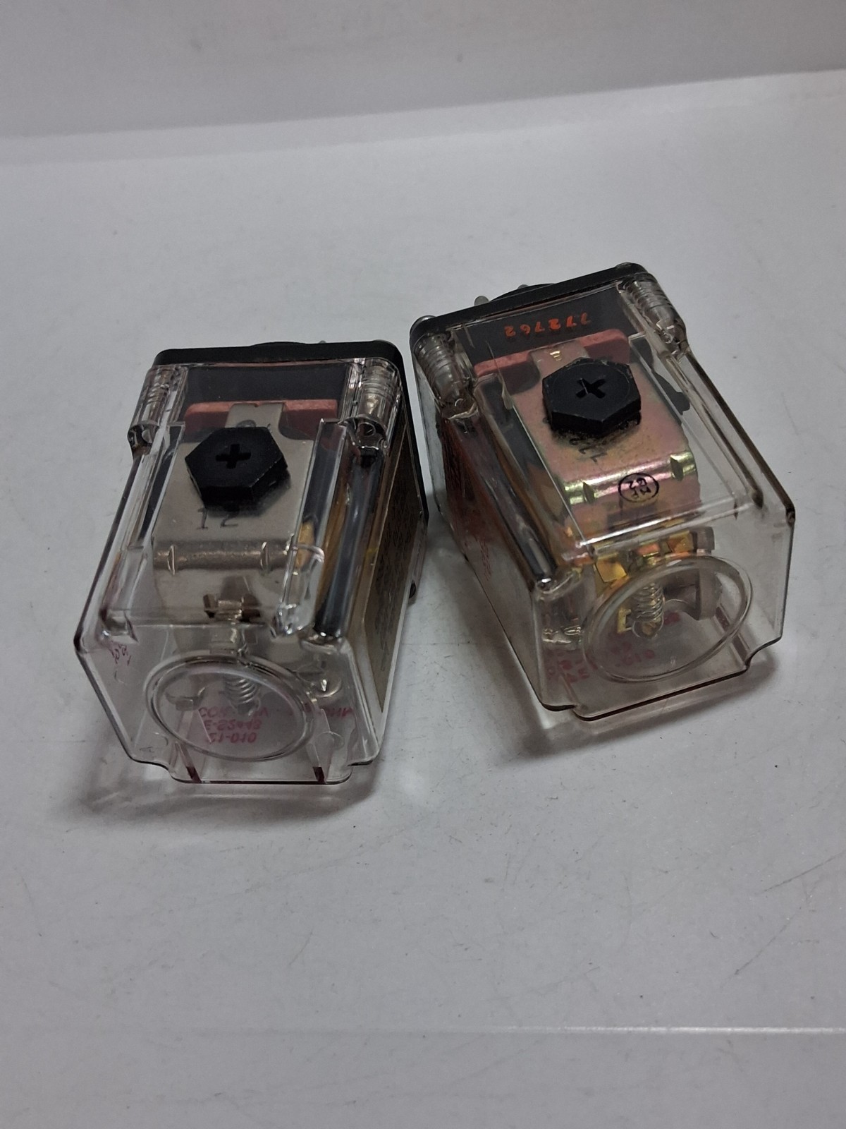 MICRO SWITCH FE21-010 RELAY 12V COIL 165 OHMS (LOT OF 2)