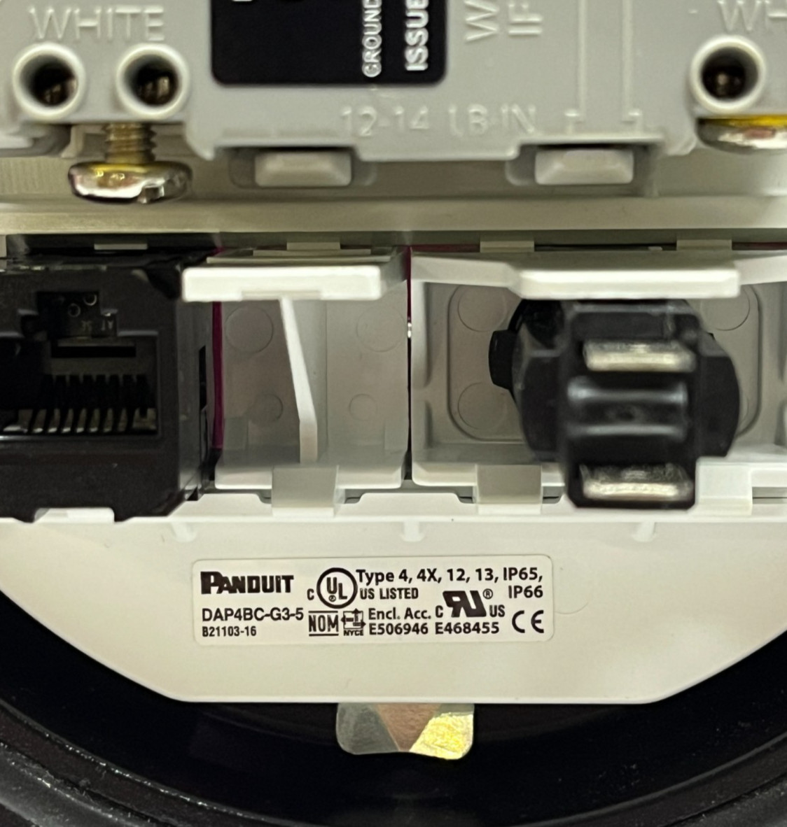 New Panduit DAP4BC-G3-5 Data Access Port 4″ Base 298-20514-ND