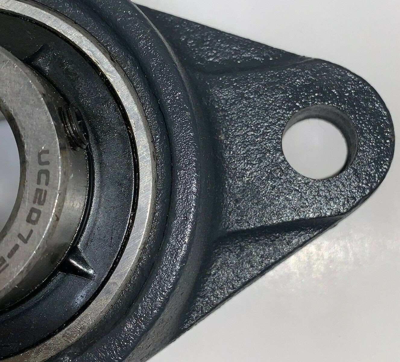 ISC FLANGE BEARING, UC207-20, FL207, 1-1/4″ BORE, 1-7/8″ BEARING OD, 6-3/8″ L