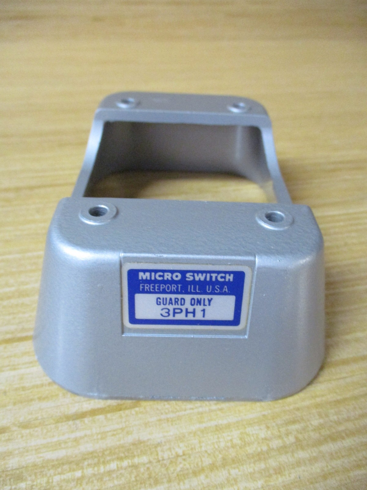 Micro Switch 3PH1 Honeywell Push Button Guard