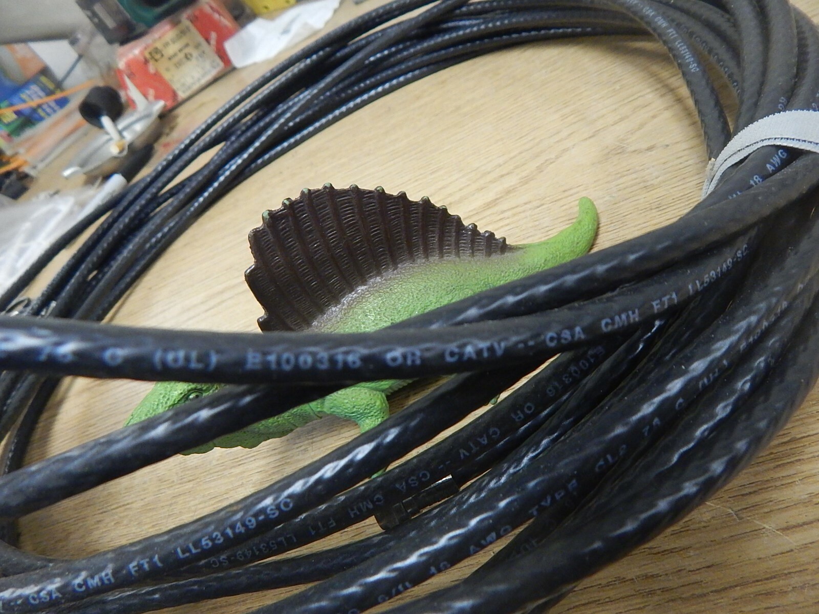 RG 6/U 18AWG Type CL2 75 E100316 CATV CSA CMH FT1 LL53149-SC Power Cord
