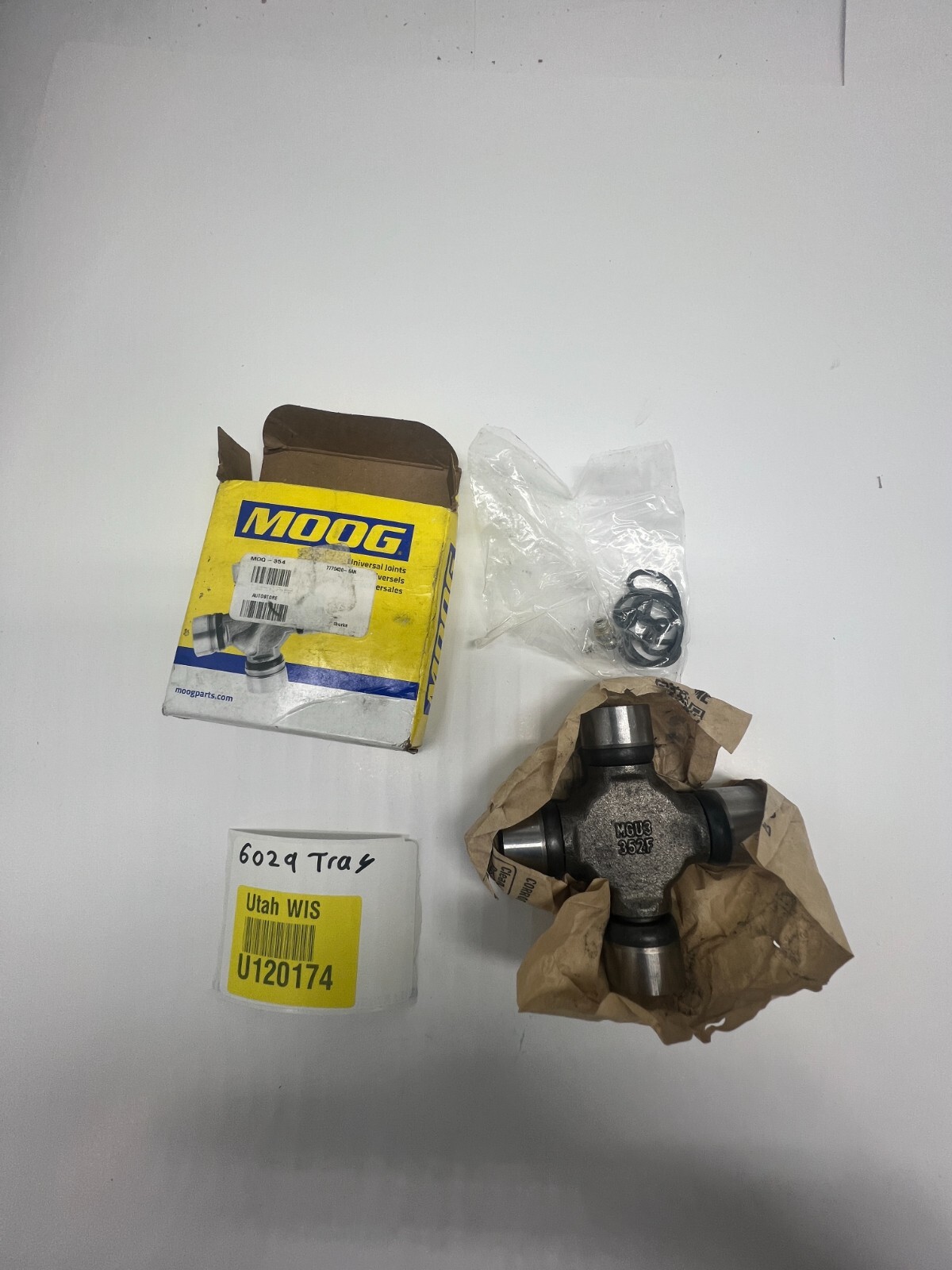 MOOG MOG-354 Genuine OEM Greaseable Premium Universal Joint 015-2175-8