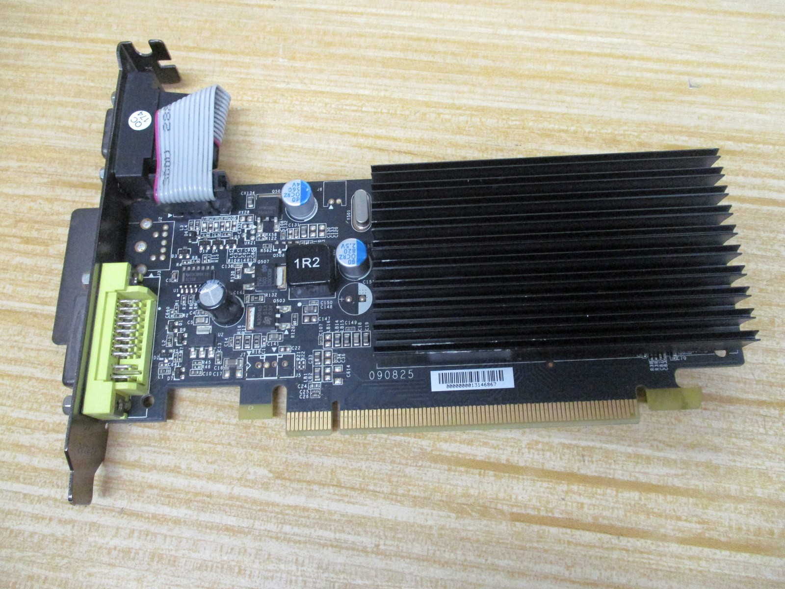 XFX NVidia PV-T86S-YH PV-T86S-YHLG Video Card 090825
