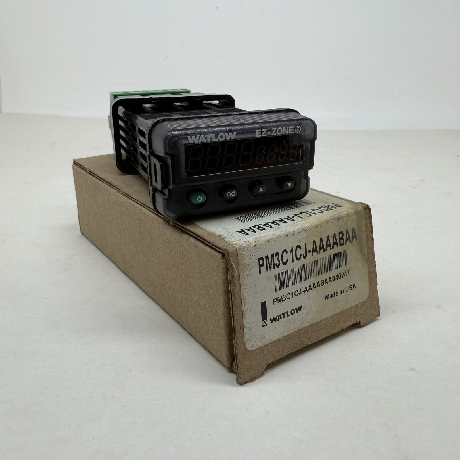 NEW WATLOW PM3C1CJ-AAAABAA PROCESS/ TEMPERATURE CONTROL 240V 50/60HZ