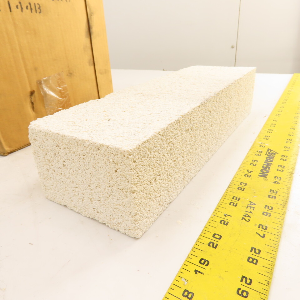 BNZ PA-23 Insulating Fire Brick 2300° 13.5″ x 4.5″ x 3″ Box Of 8
