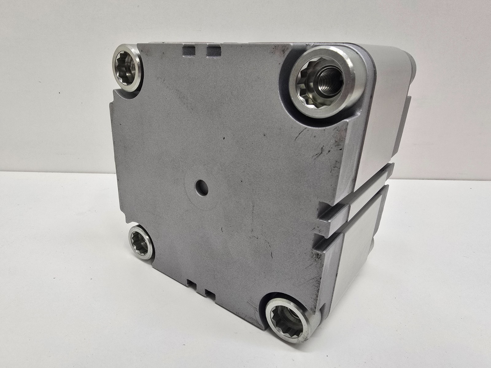 NEW OLD STOCK! FESTO 30MM STROKE COMPACT CYLINDER ADVU-100-30P-A