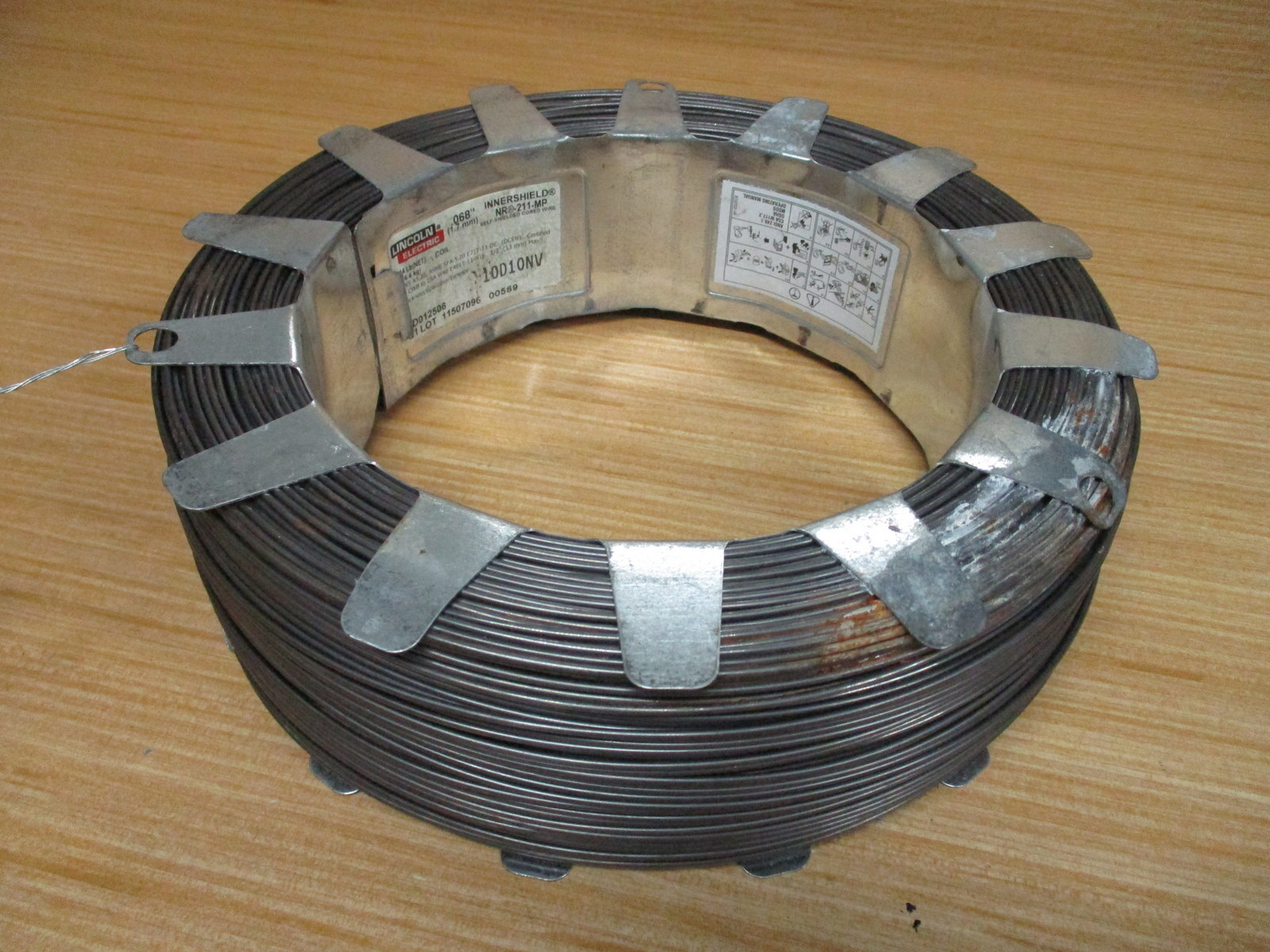 Lincoln Electric ED012506 Innnersheild Welding Wire NR-211-MP .068 14Lb. Spool