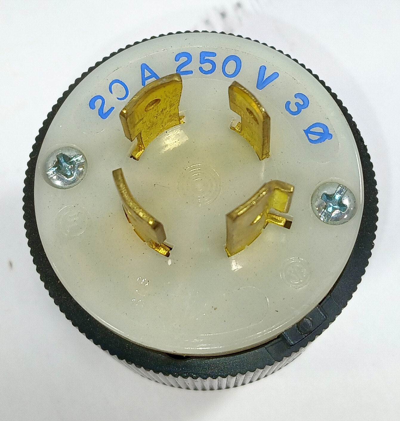 1 USED HUBBELL 231A 20A 250V 3Φ MALE LOCKING CONNECTOR ***MAKE OFFER***