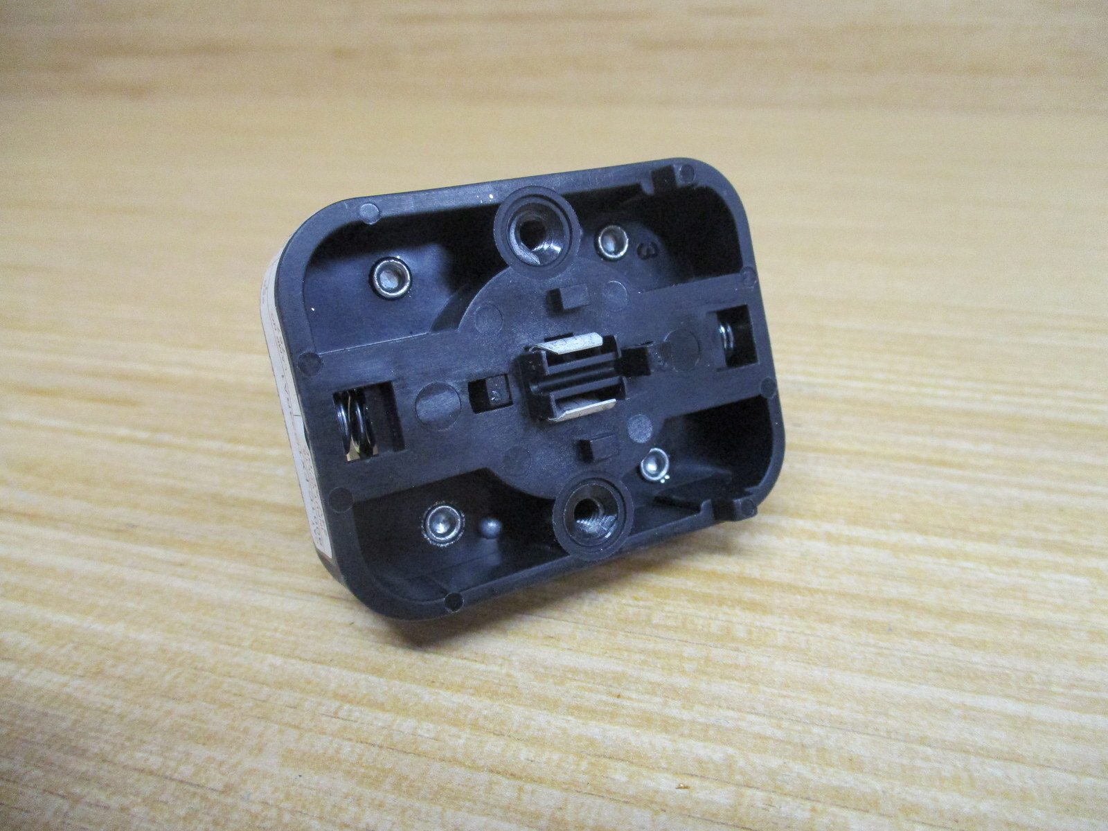 Allen Bradley 800TC-FXTQ24RA1 Push Pull Switch Core Only