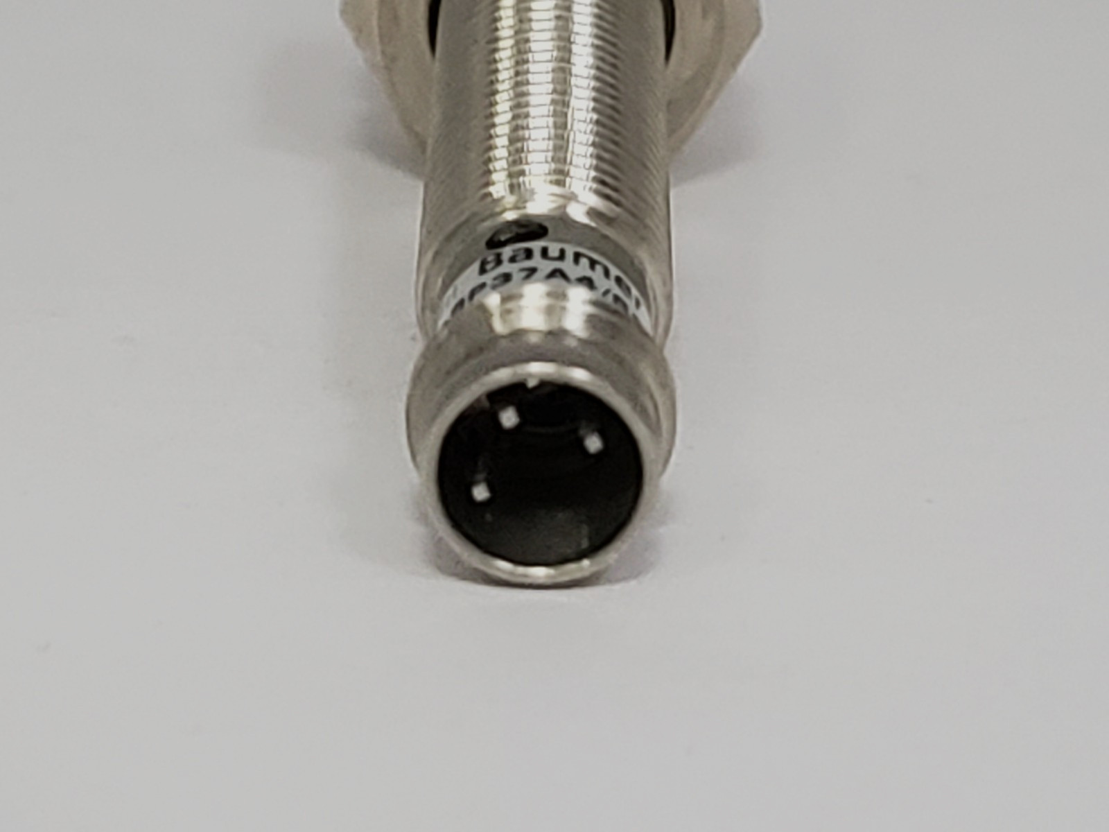 BAUMER IFRM 08P37A4/S35L INDUCTIVE PROXIMITY SENSOR CYLINDRICAL PNP N.O. NNB