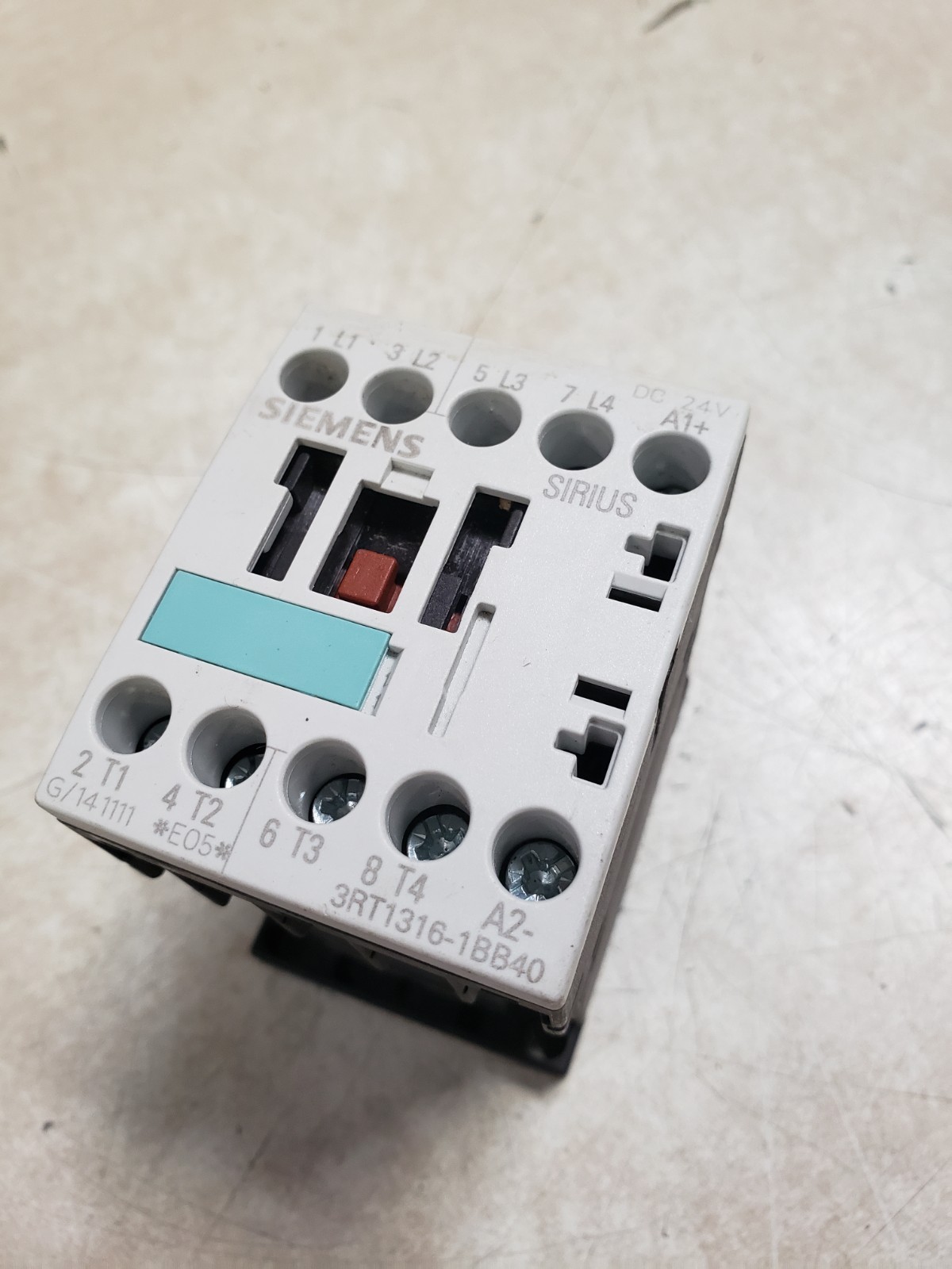 Siemens 3RT1316-1BB40 Contactor