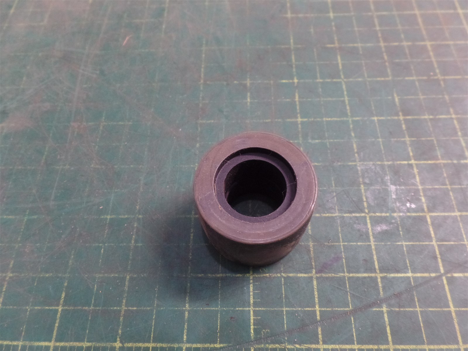 GENUINE TROJAN O&K 10660234800 ROLLER, TEREX 10-660234800, NOS