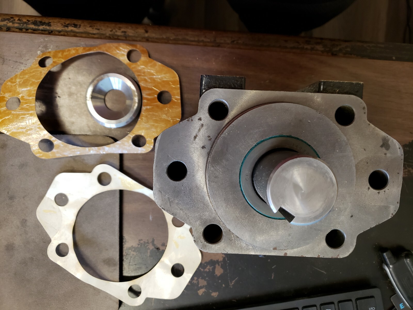 VON RUDEN OHLA, B4C2D3, SAE-B, 2/4-BOLT, HD