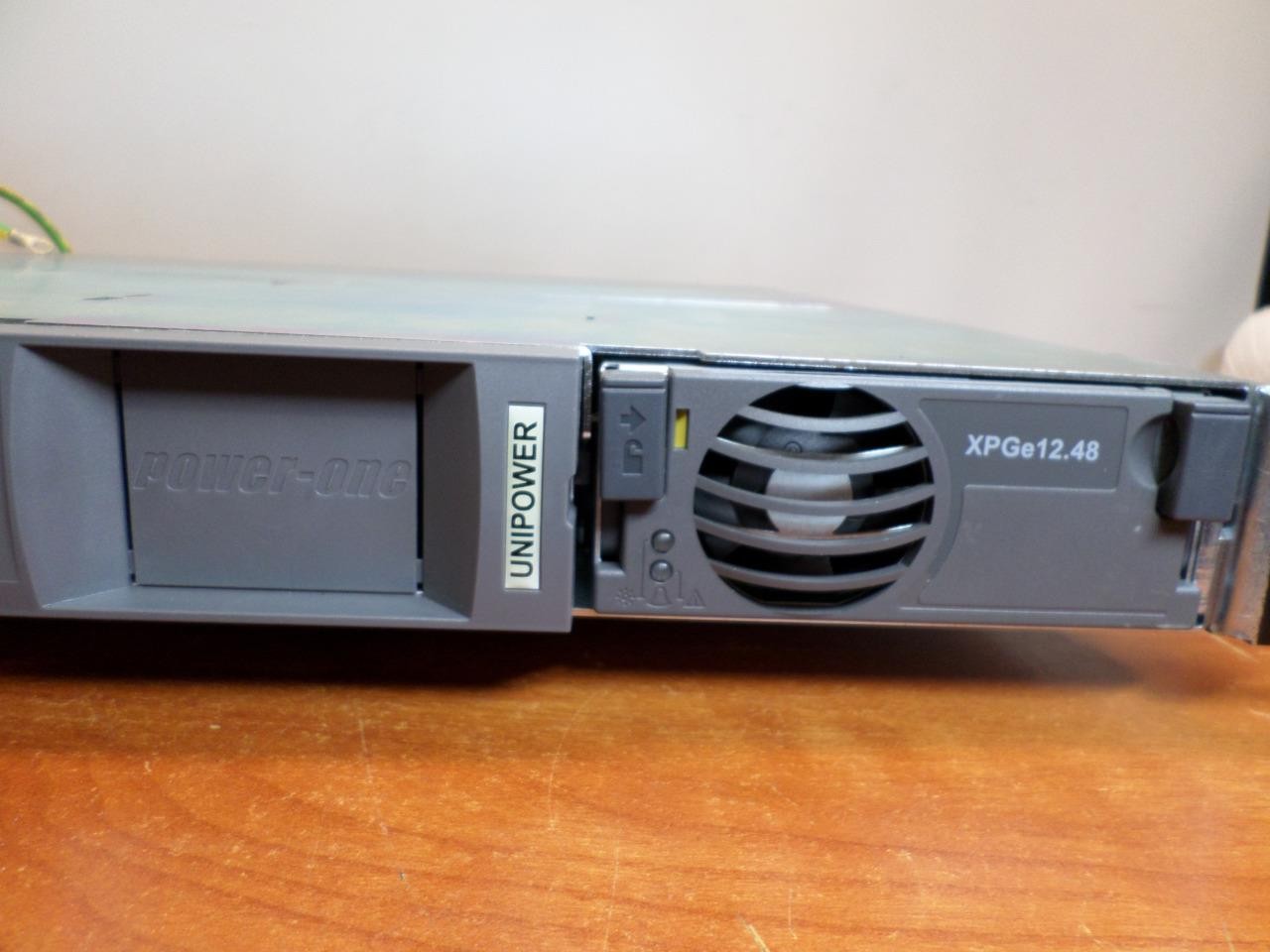 BARCO #R766064 Power Module Box 19 Inch Rack w/ 1x Blank Module Cover