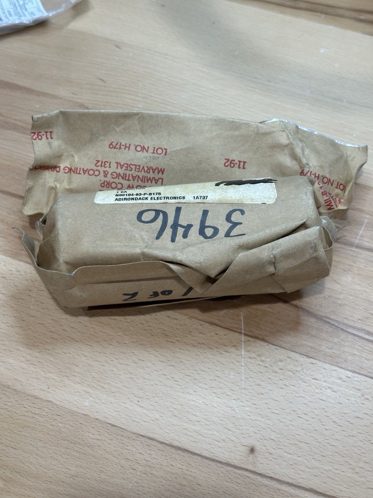 CDE CDM FIXED CAPACITOR HR101X114U016CF2B, 110,000 SCREW IN ADIRONDACK