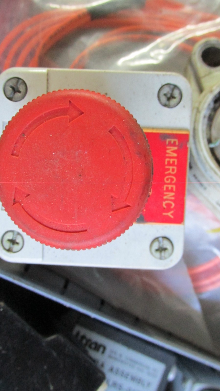 Telemecanique TwistLock Emergency Stop Button WITH ENCLOSURE