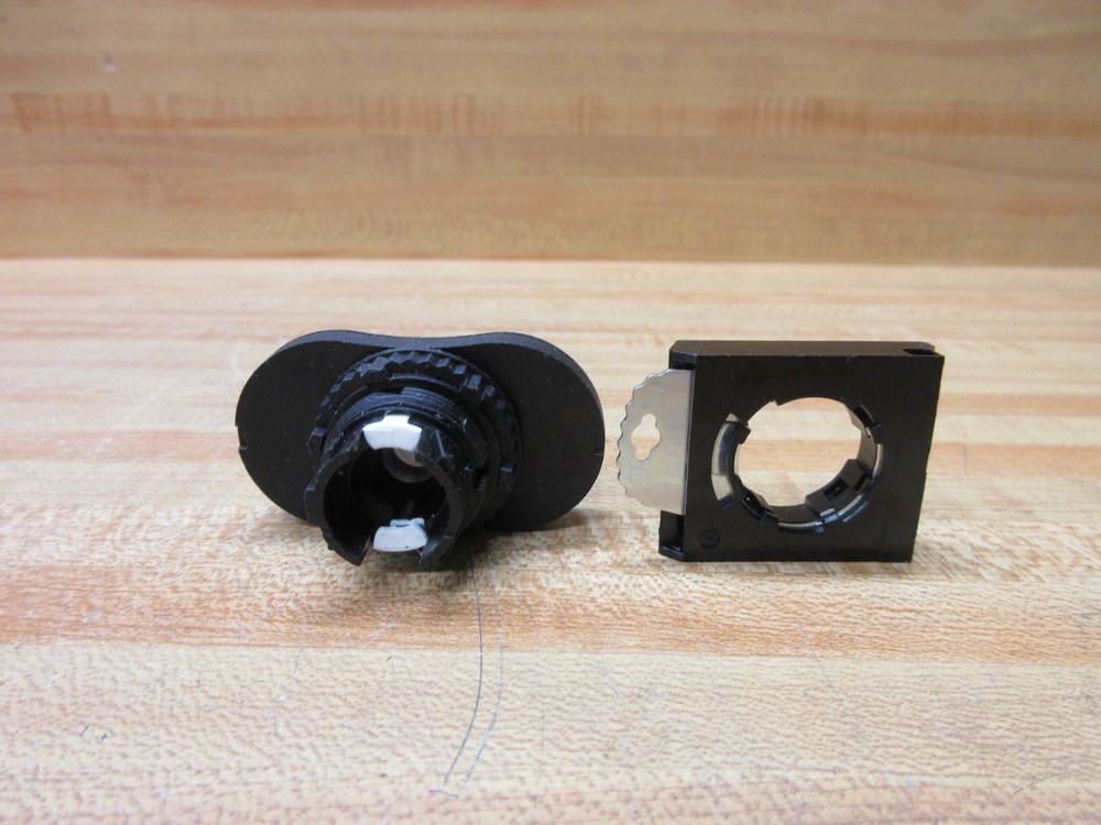 Baco L62QH21 Illuminated Twin Push Button W/333E