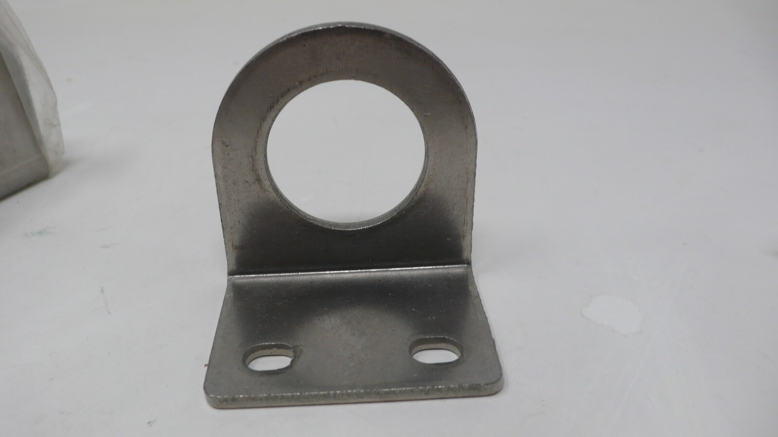 IFM EFECTOR U20303 ANGLE BRACKET