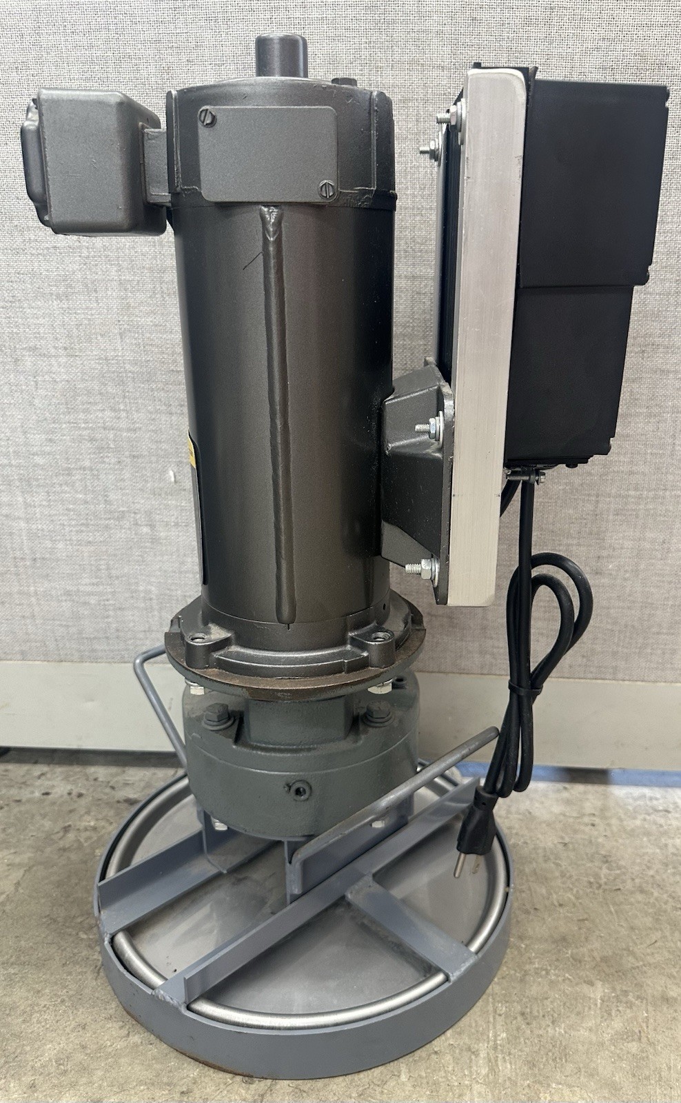 Five Gallon Ring Mount Mixer, Leeson, IPTS, RPQ1, Baldor Reliance Industrial
