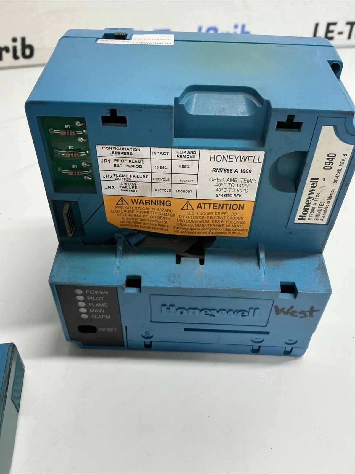 Honeywell RM7898 A 1000 Burner Control W/ Ultraviolet Flame Amplifier AA-958