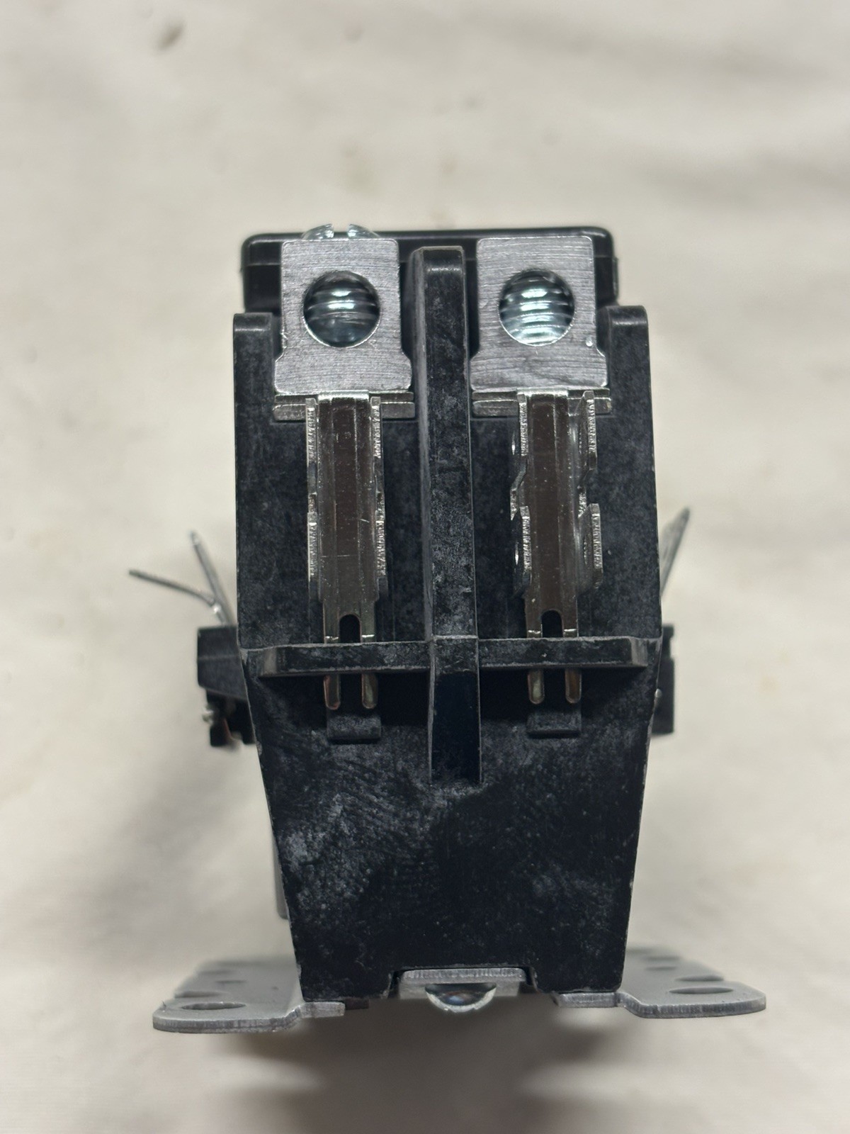 Packard TMX240A2 Max Definite Purpose Contactor 2 Pole, 40 Amp, 24 Volt Coil