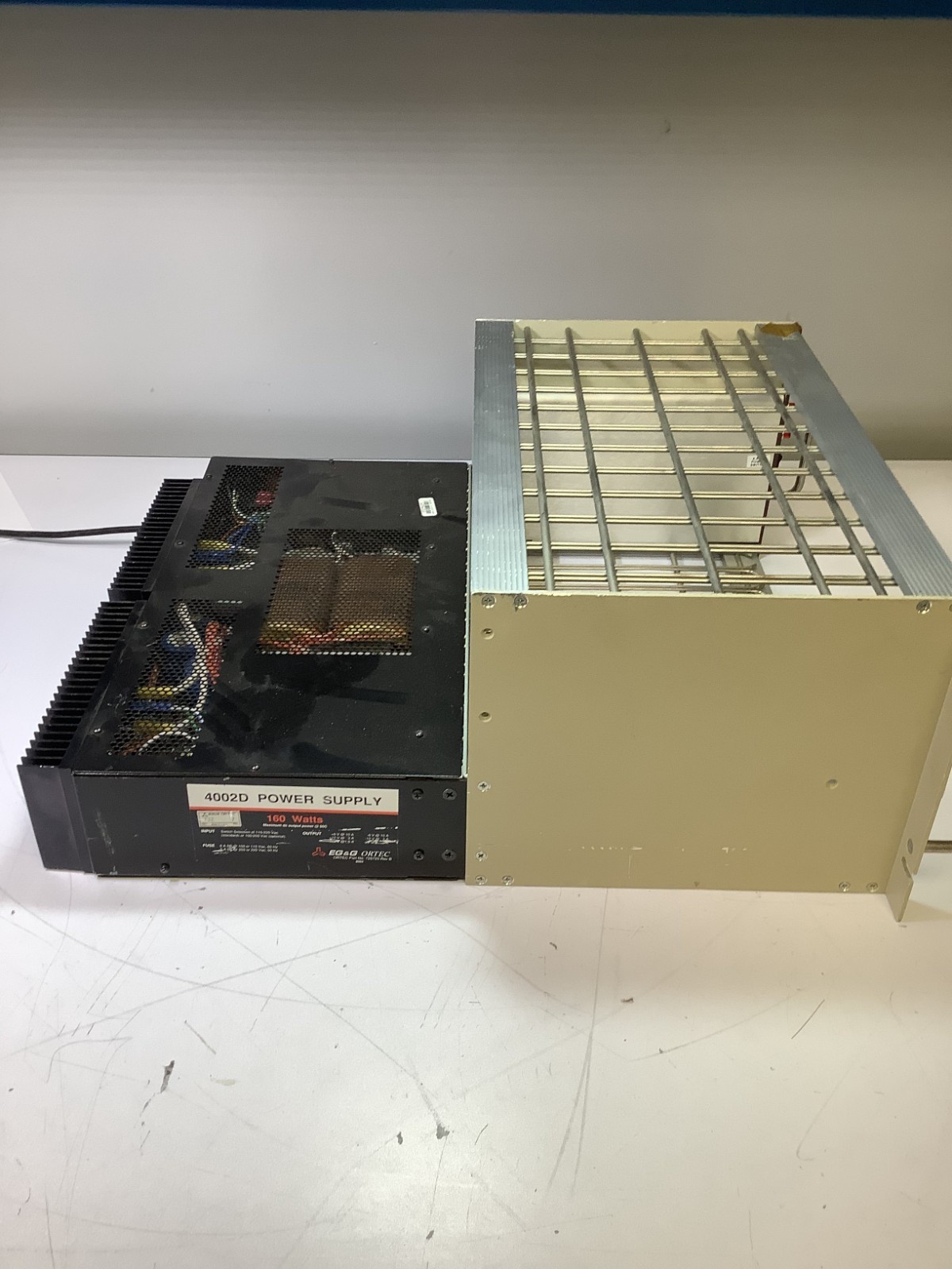 ORTEC EG&G 4002D 160W 220V 10A Nuclear Instrument Module Rack Power Supply X1C
