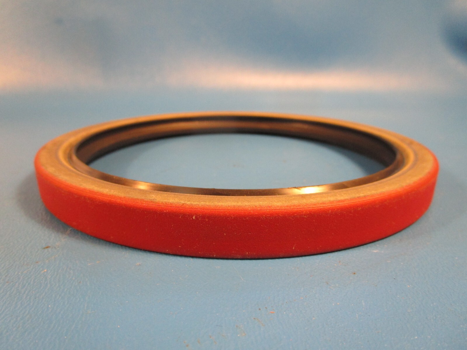 NATIONAL 415725, Nitrile Oil Seal, 5″ Shaft Dia., 6.007″ OD, 0.500″ Width