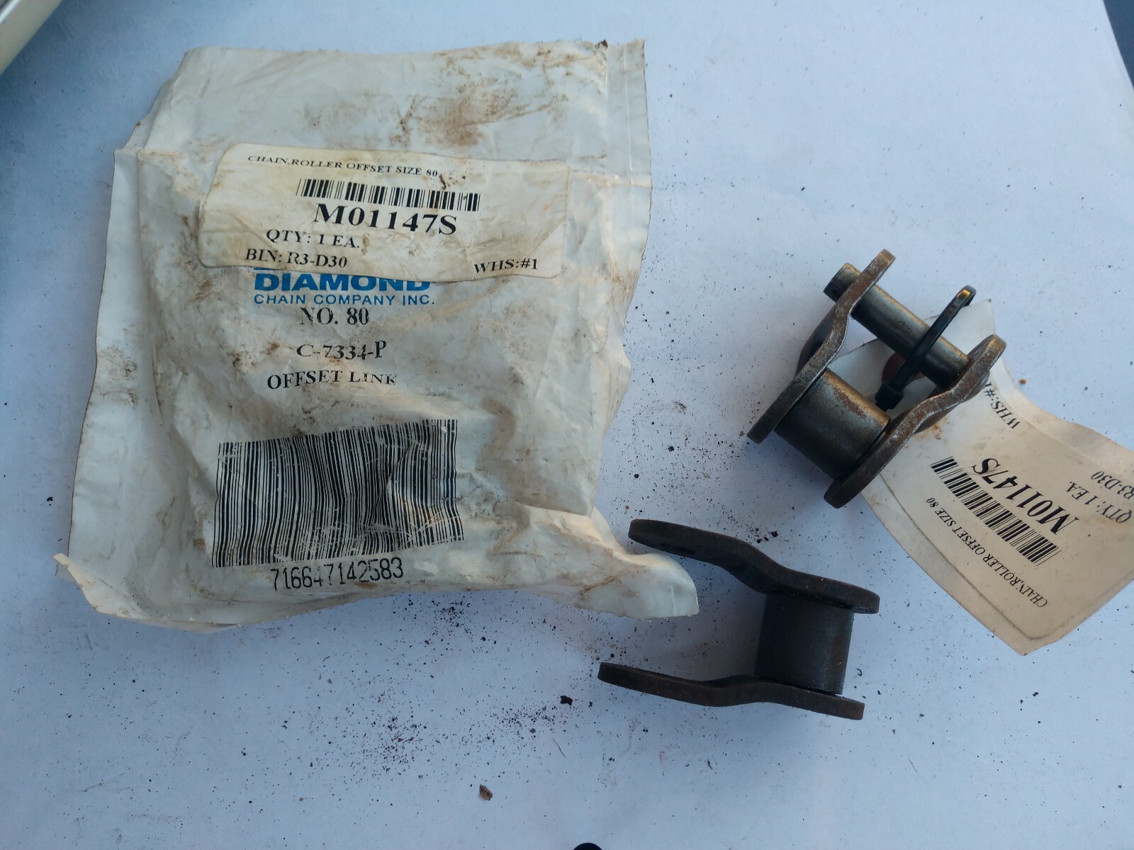Diamond C-7334-P #80 Roller Chain Offset Link (Lot of 2), plus parts