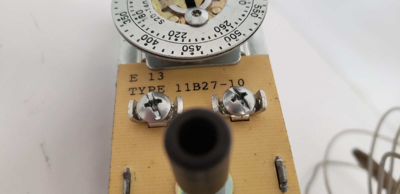 WHITE RODGERS 11B27-10 TEMPERATURE CONTROLLER, 250°-650°F, 140°-340°C