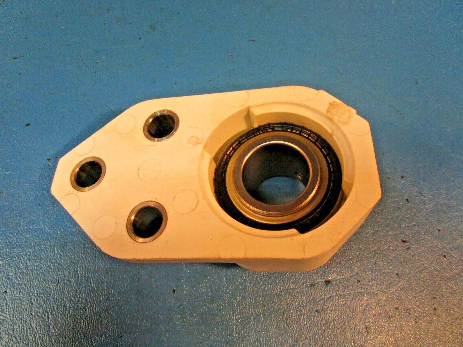 Dodge 127534, FB-SCE2-100-PCR, 3-Bolt Flange,Set Screw I=SC1 205, H=EZ-Kleen 205