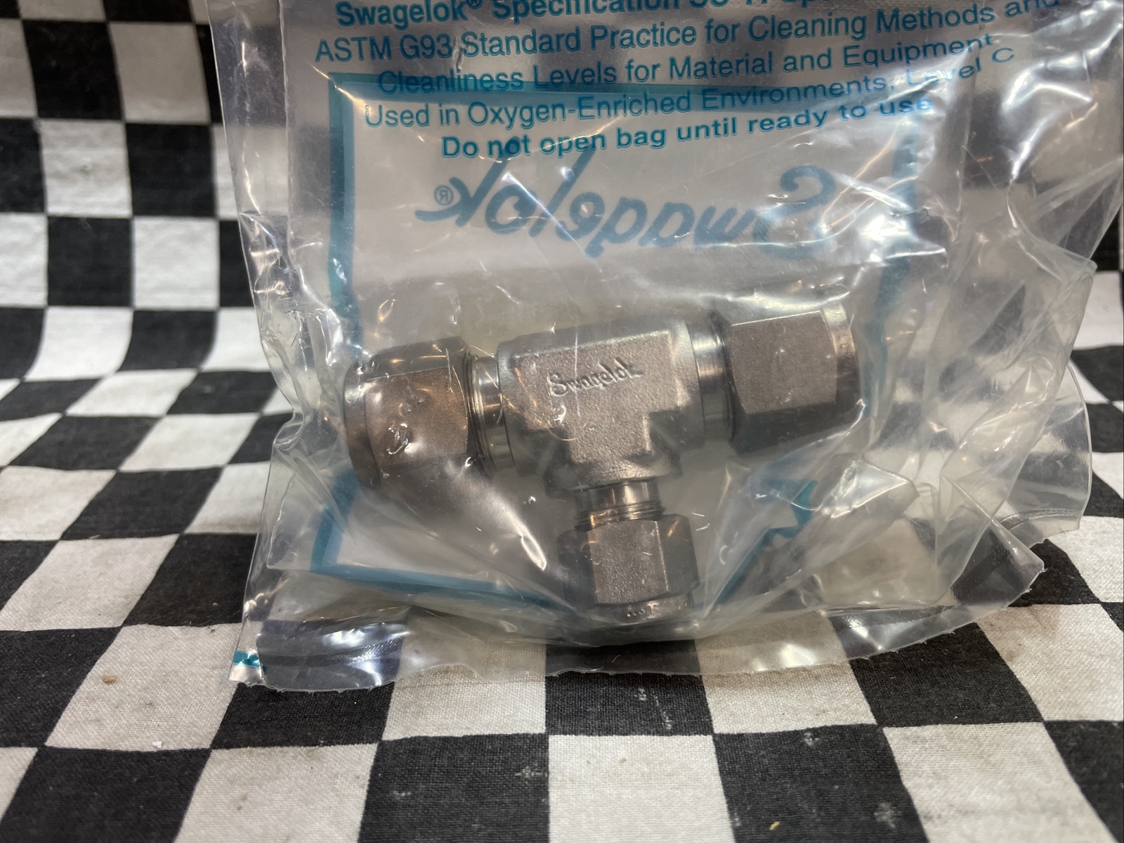 SWAGELOK SS-810-3-8-6SC11, Tube Reducing Union Tee 1/2″ X 3/8″, #1178E15