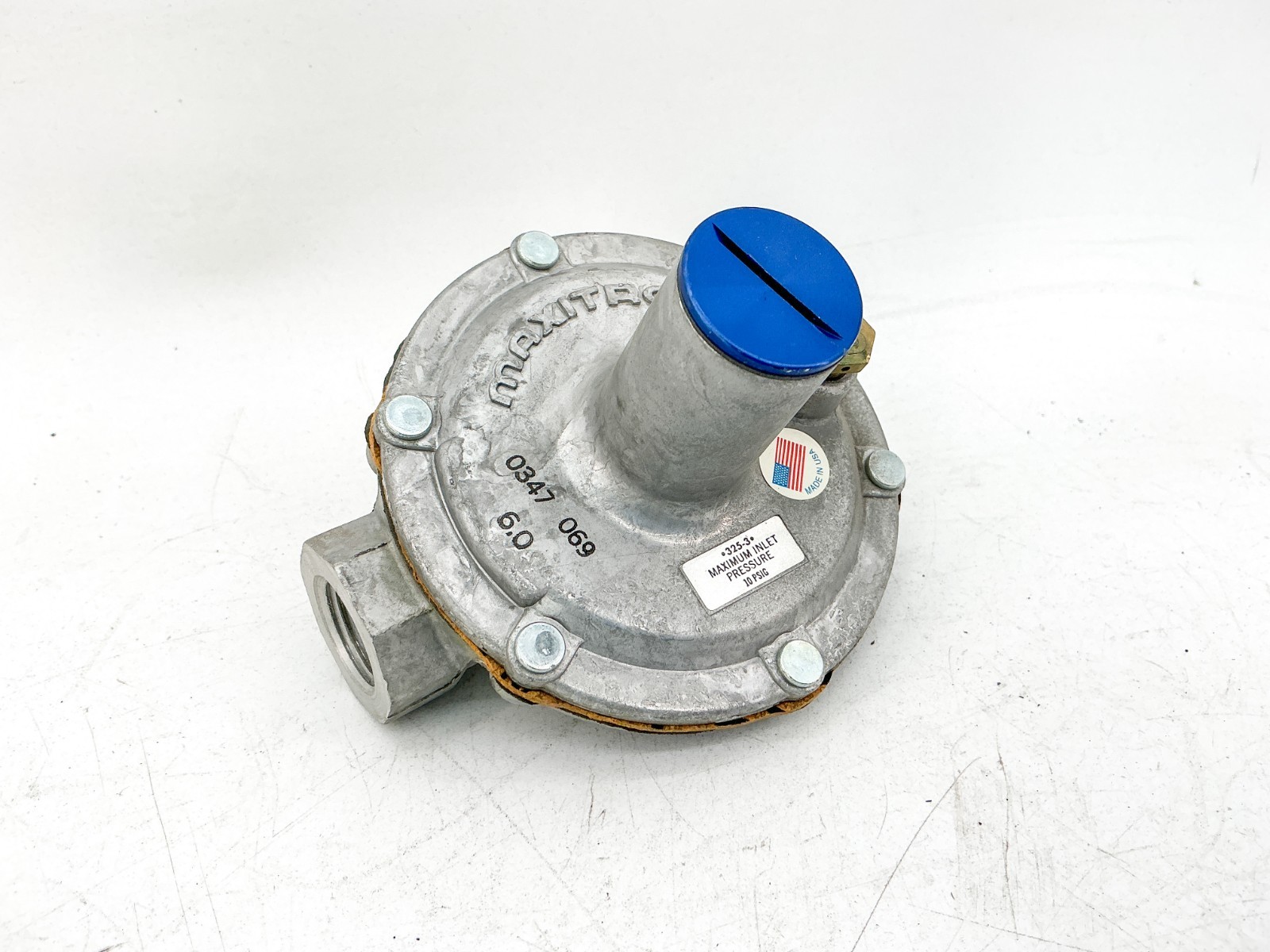 New Maxitrol 325-3 Pressure Regulator 10PSIG 1/2″ 4E224
