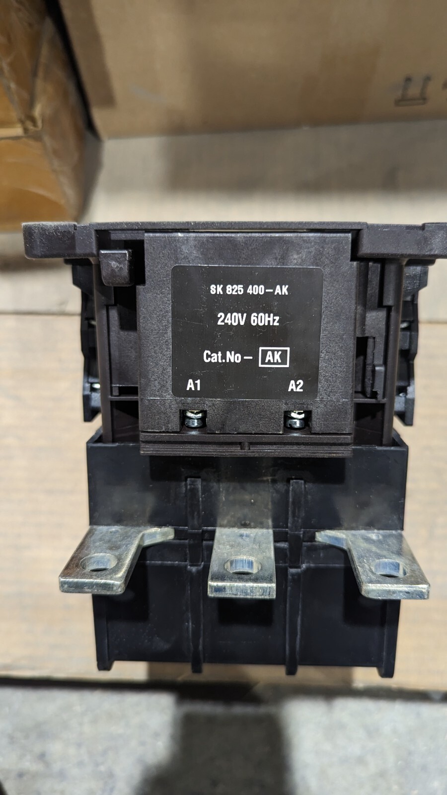 NEW ABB SK825488-AK EHDB220-21-22 220 AMP 600V 3 PHASE CONTACTOR COIL 240V 60HZ