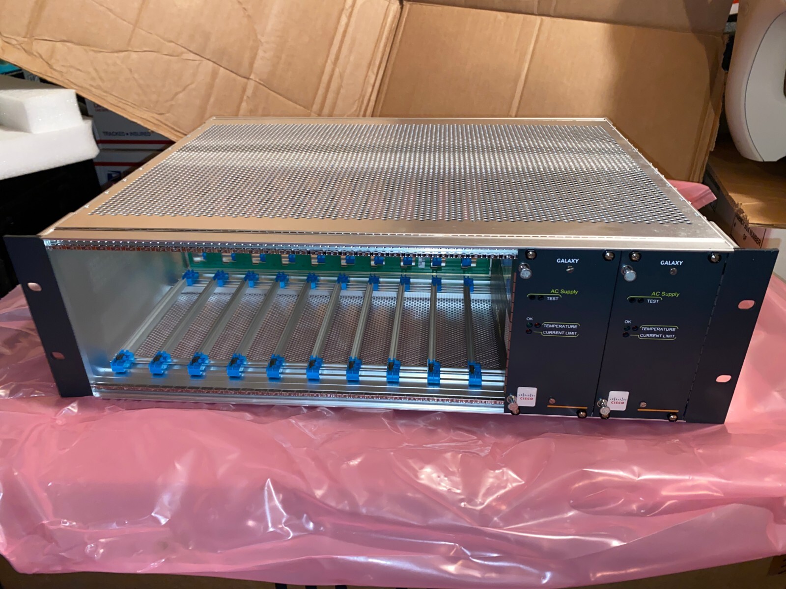 Cisco Scientific Atlanta Galaxy Modular Rack w/ 2 AC-DC Converter Power-One 24V