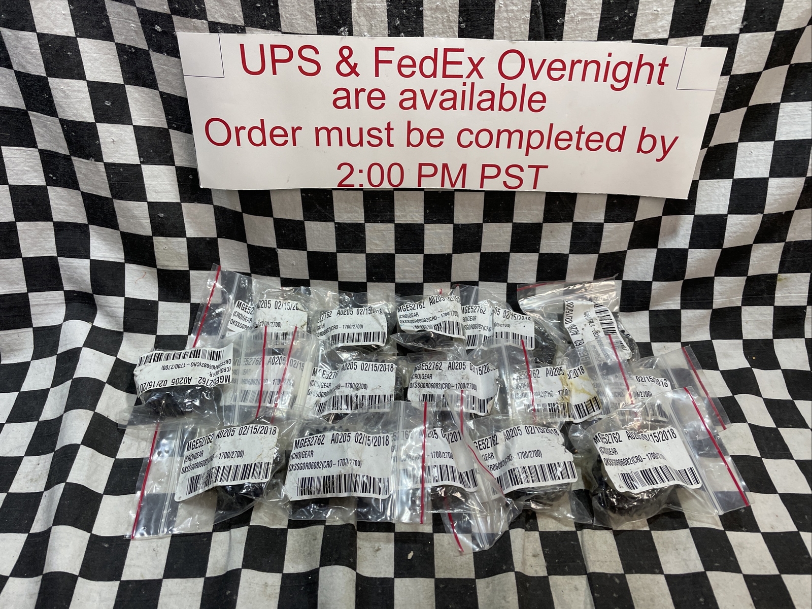 QKSSG0R06082, MGE52762, CR0-1700/2700 ( CRO) GEAR, LOT OF 16, SHIPSAMEDAY