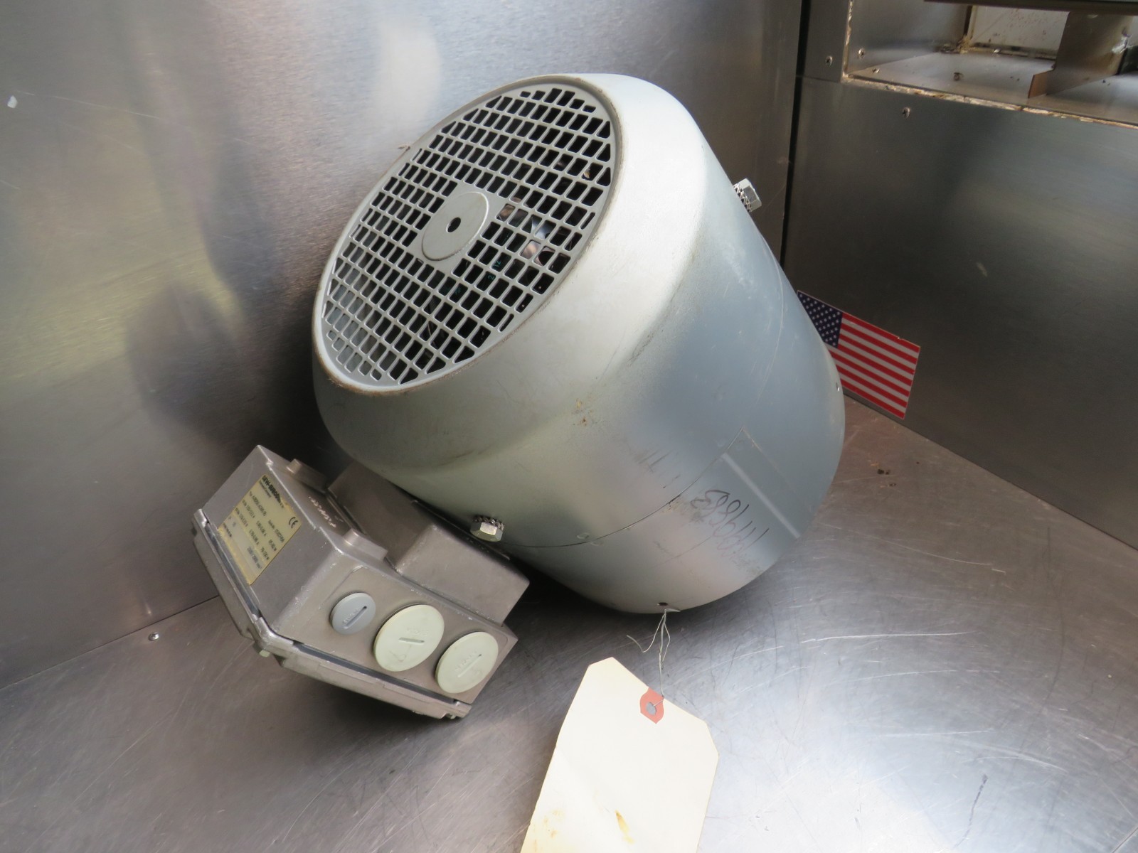SEW-EURODRIVE A2E250-AD05-05 Motor Fan