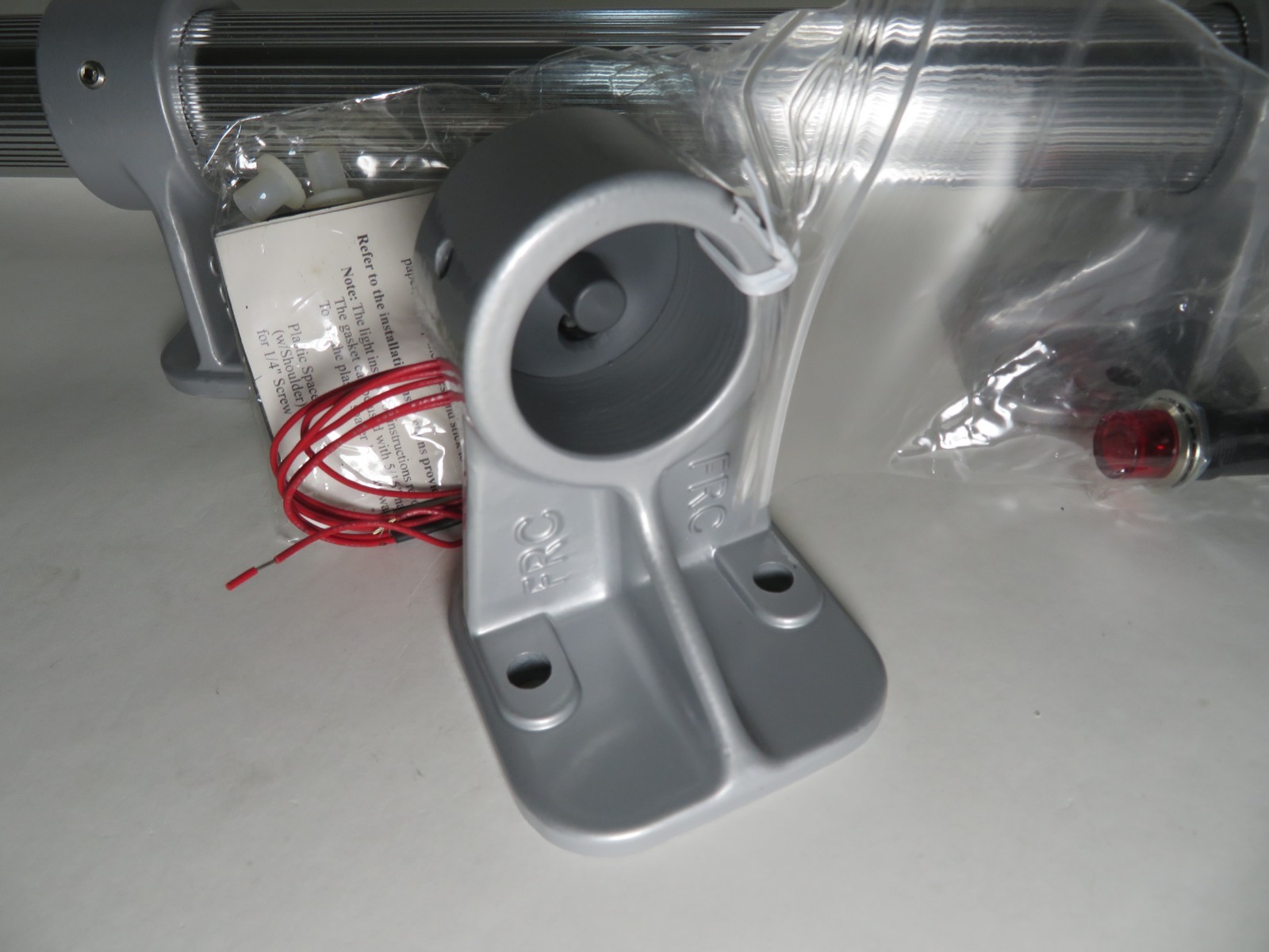 Fire Research Corp (FRC) Model 530-Telescopic Side Mount-Twist Lock Pole (NEW)